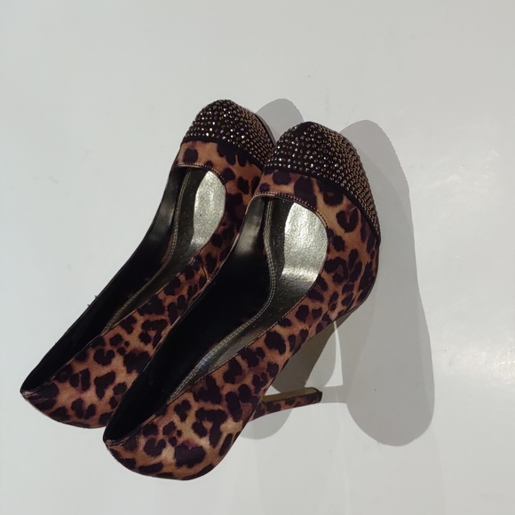 BAKERS beautiful heels☘️☘️🌼 animal print - Picture 4 of 14